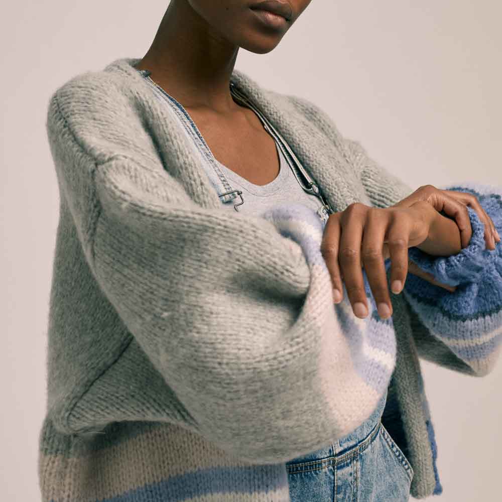 SUSTAINABLE KNITWEAR BRAND BEE AND SONS